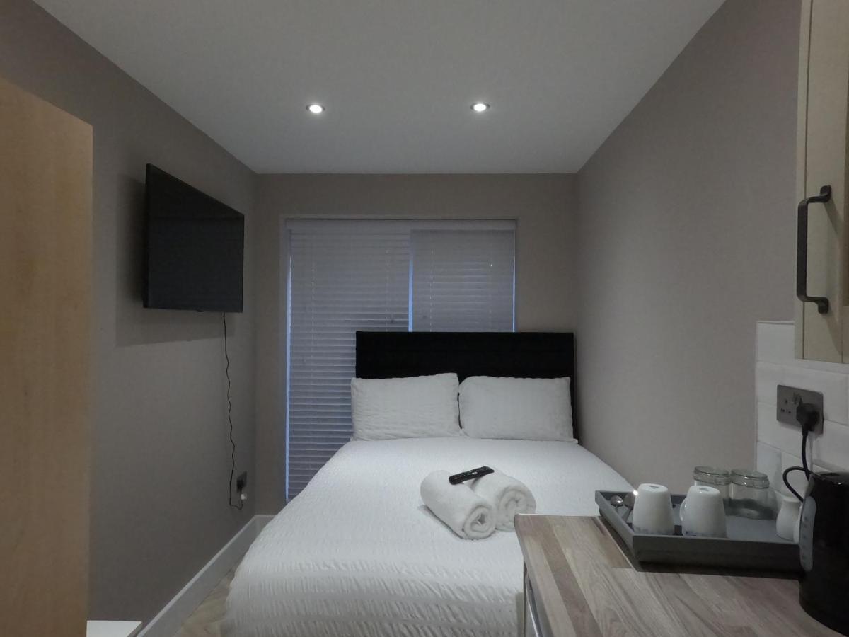 Lbt Property Ltd London Exteriör bild