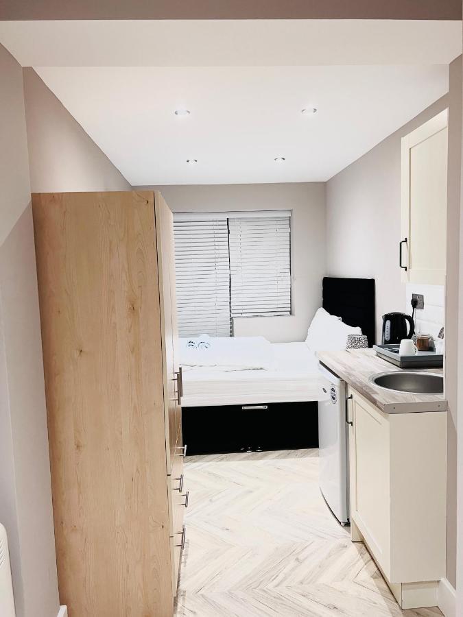 Lbt Property Ltd London Exteriör bild